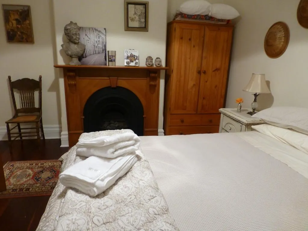 Lakeside Bed & Breakfast Perth 4*,  Australia