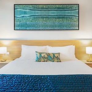 3* Hotel Nesuto Curtin